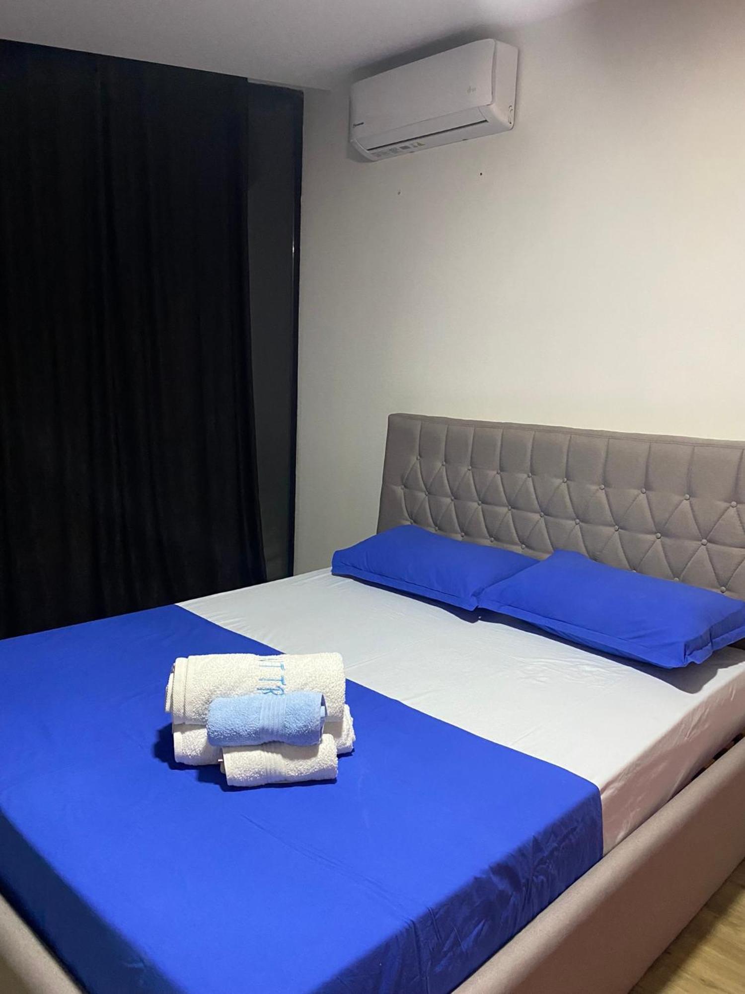 Saint Tropez Durres Hotel Bisht Kamez ภายนอก รูปภาพ