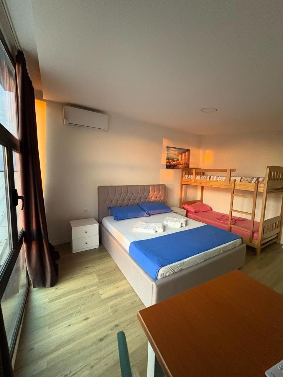 Saint Tropez Durres Hotel Bisht Kamez ภายนอก รูปภาพ